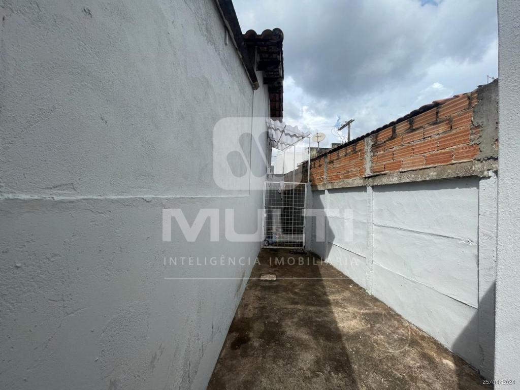 Casa à venda com 2 quartos, 100m² - Foto 16