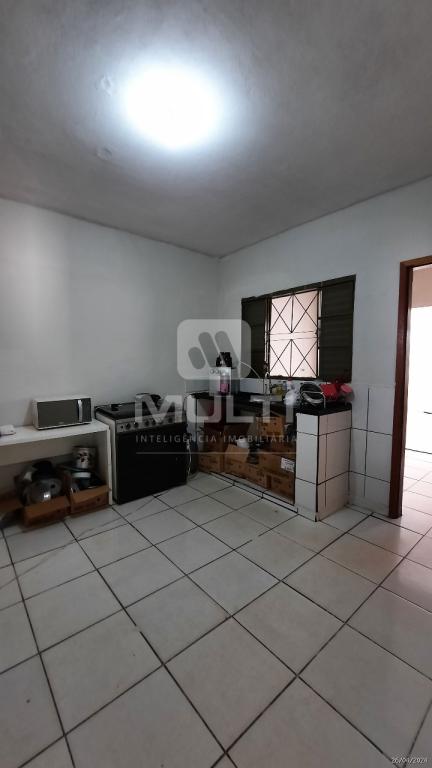 Casa à venda com 3 quartos, 70m² - Foto 4