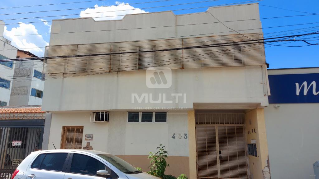 Prédio Inteiro à venda com 3 quartos, 268m² - Foto 1