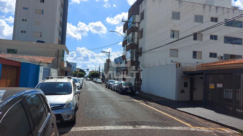 Prédio Inteiro à venda com 3 quartos, 268m² - Foto 2