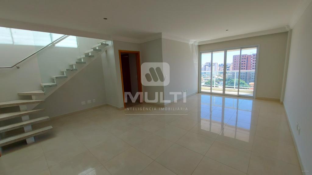 Apartamento à venda com 3 quartos, 208m² - Foto 1