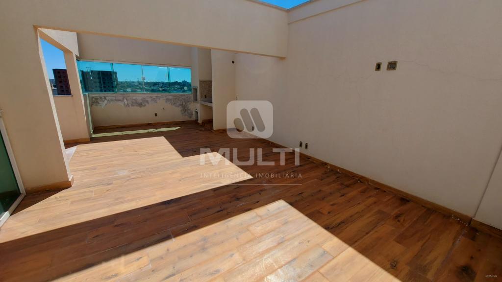 Apartamento à venda com 3 quartos, 208m² - Foto 17