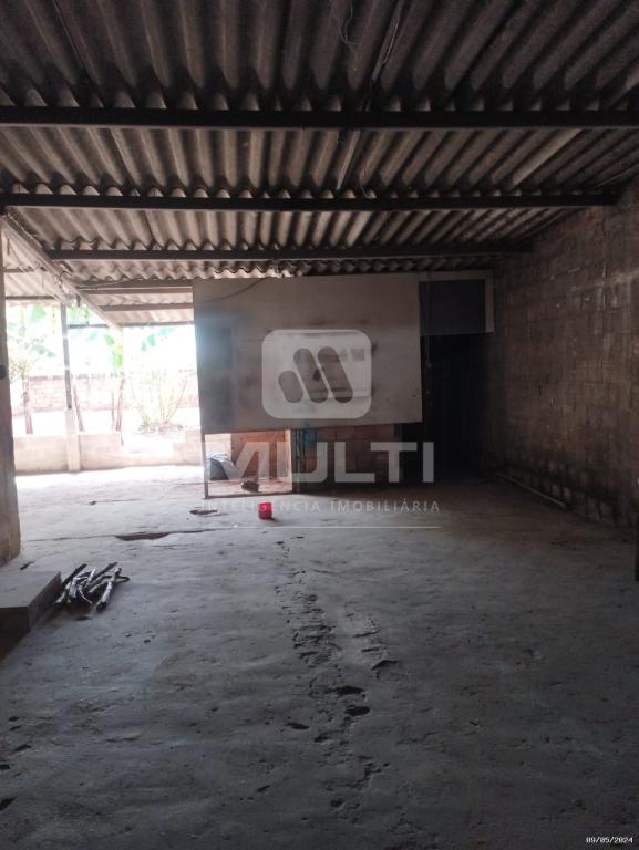 Prédio Inteiro à venda com 1 quarto, 143m² - Foto 3