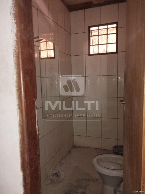 Prédio Inteiro à venda com 1 quarto, 143m² - Foto 4