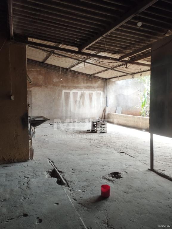 Prédio Inteiro à venda com 1 quarto, 143m² - Foto 5
