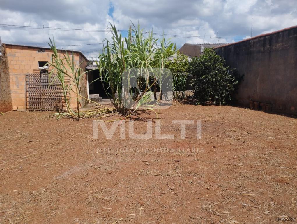 Prédio Inteiro à venda com 1 quarto, 143m² - Foto 8