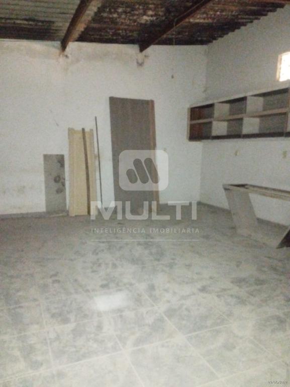 Prédio Inteiro à venda com 1 quarto, 143m² - Foto 12