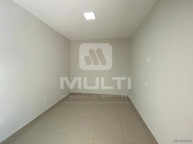 Casa, 3 quartos, 218 m² - Foto 3