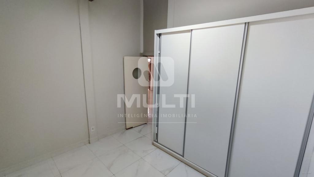 Casa à venda com 3 quartos, 130m² - Foto 7