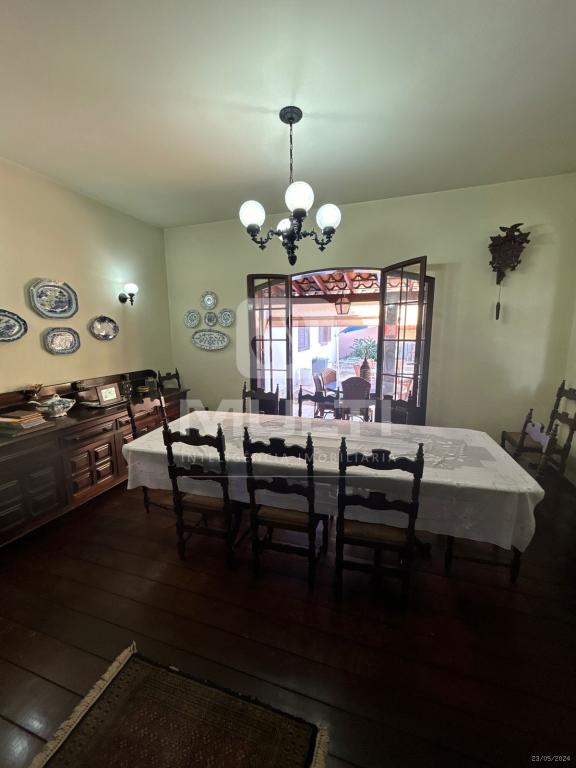 Casa à venda com 6 quartos, 450m² - Foto 6