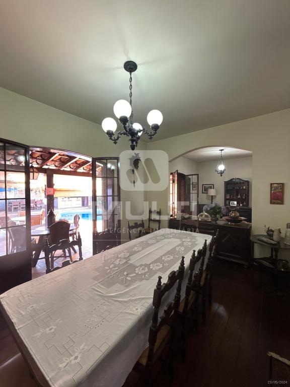 Casa à venda com 6 quartos, 450m² - Foto 7