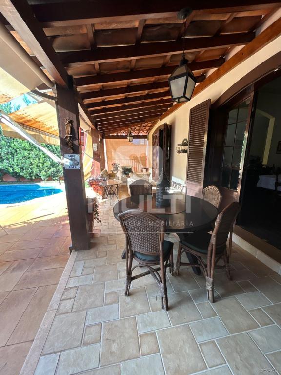 Casa à venda com 6 quartos, 450m² - Foto 24