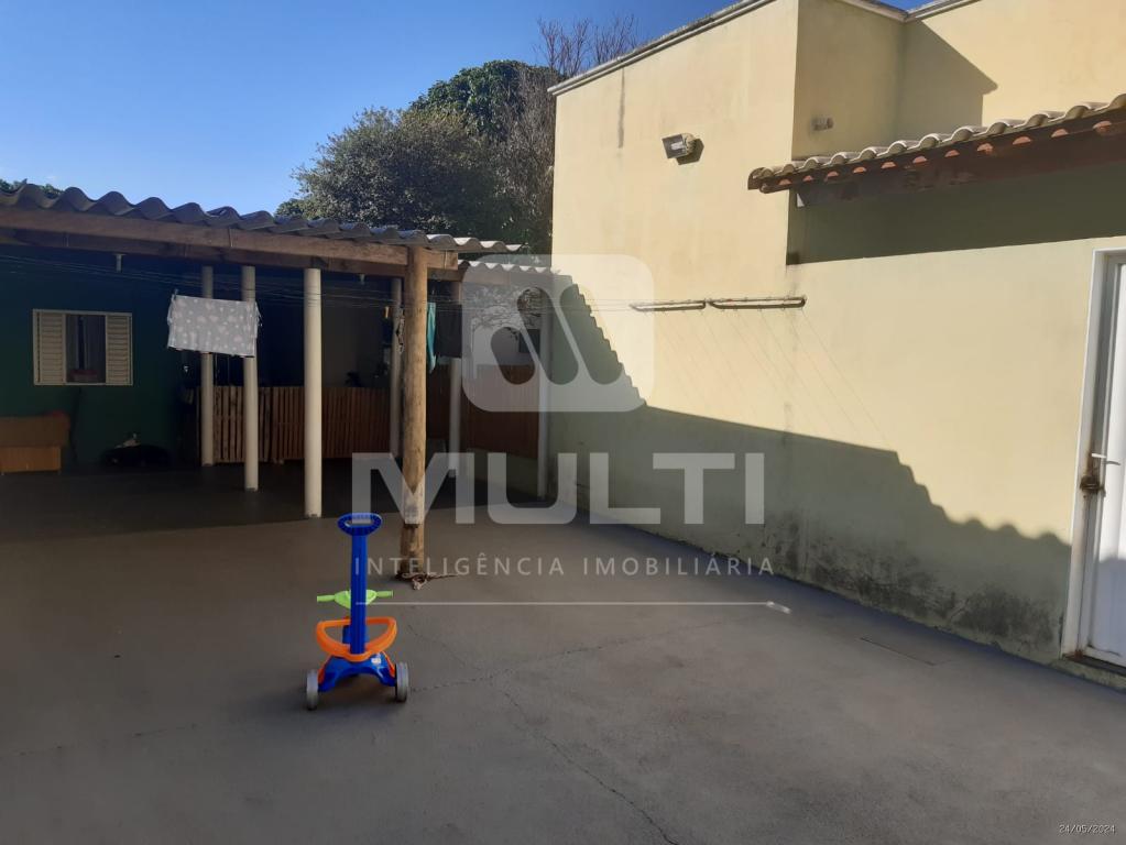 Casa à venda com 3 quartos, 130m² - Foto 11