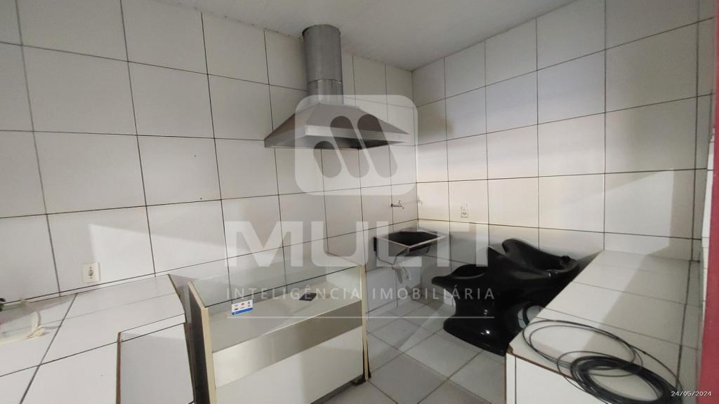 Prédio Inteiro à venda com 1 quarto, 230m² - Foto 6