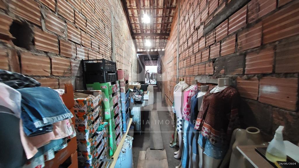 Prédio Inteiro à venda com 1 quarto, 230m² - Foto 11