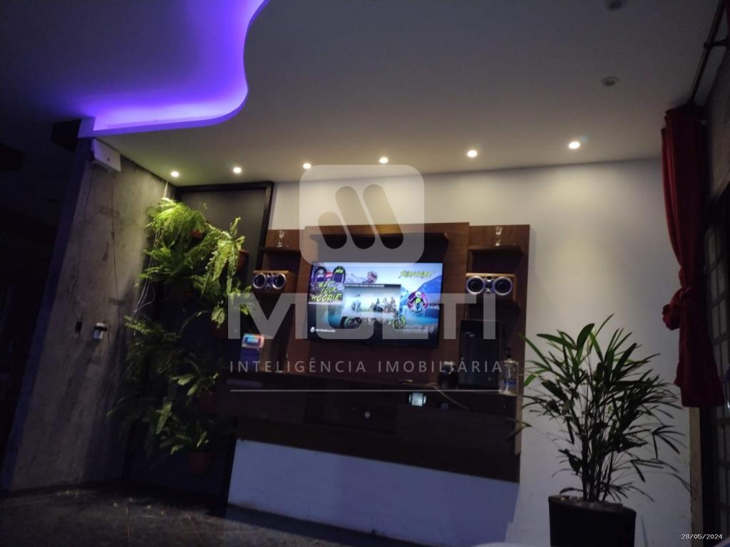 Chácara à venda com 4 quartos, 74m² - Foto 3