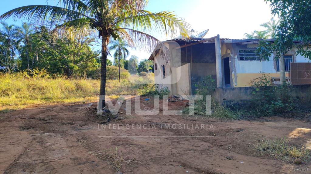 Terreno à venda com 1 quarto, 1000m² - Foto 3