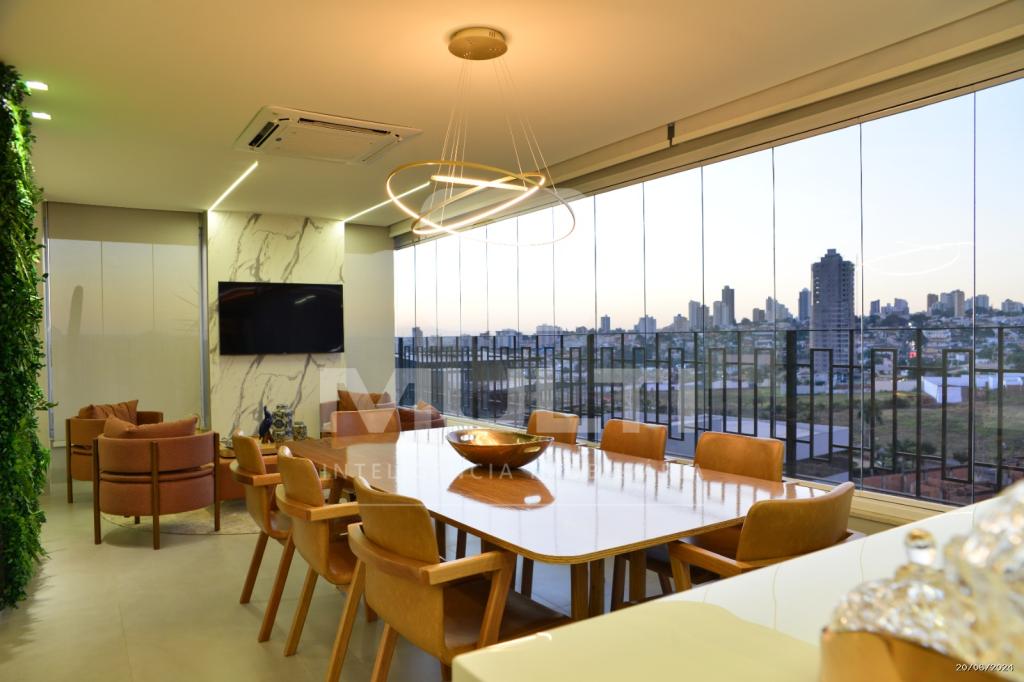 Apartamento à venda com 3 quartos, 198m² - Foto 1