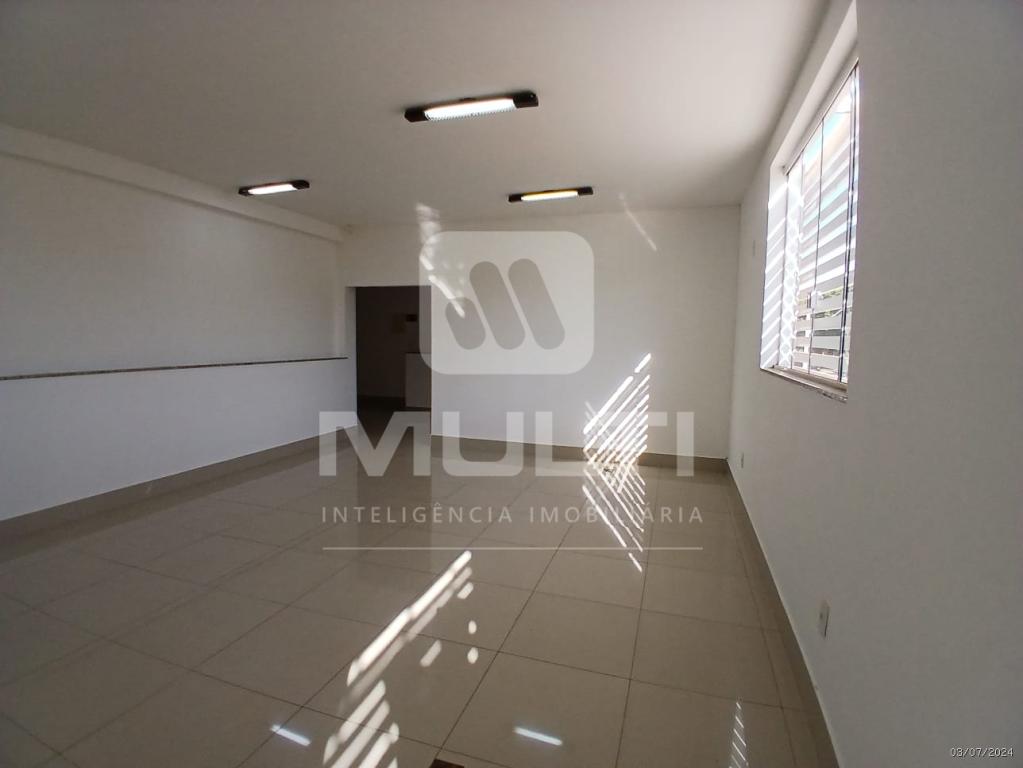 Casa à venda com 1 quarto, 344m² - Foto 4