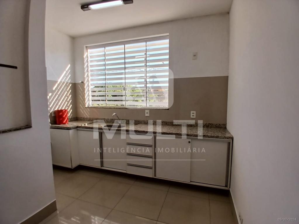 Casa à venda com 1 quarto, 344m² - Foto 5