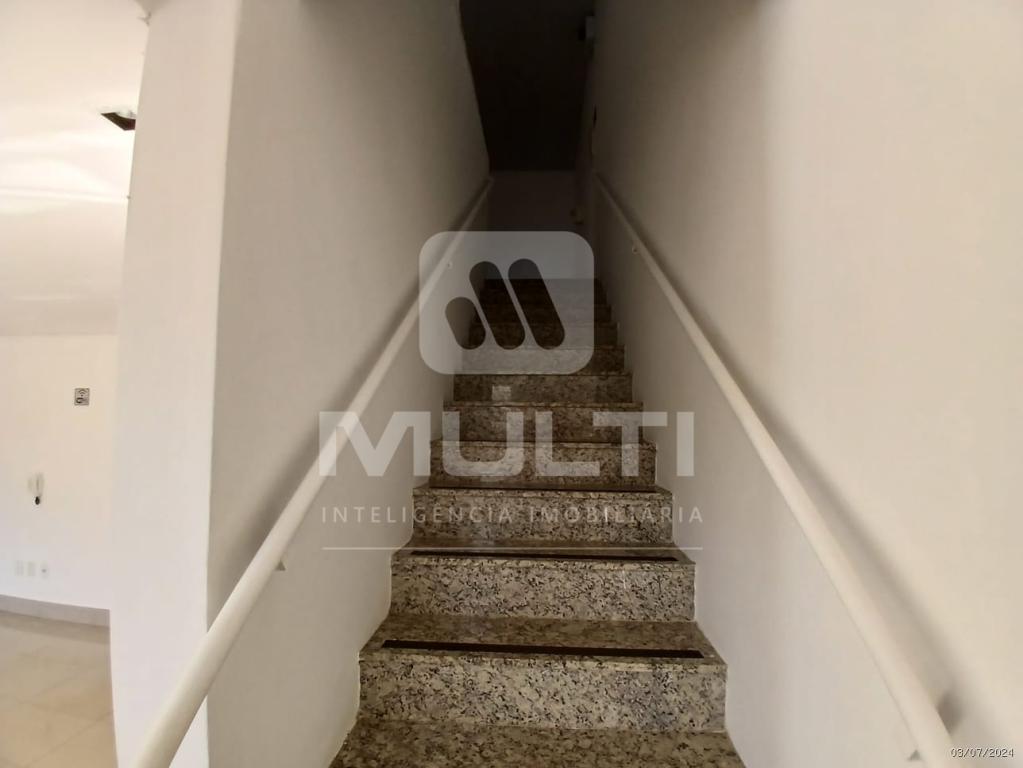 Casa à venda com 1 quarto, 344m² - Foto 14