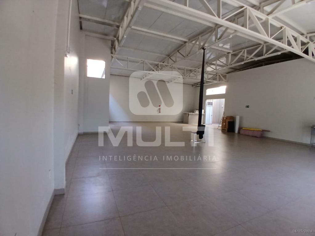 Casa, 1 quarto, 240 m² - Foto 3