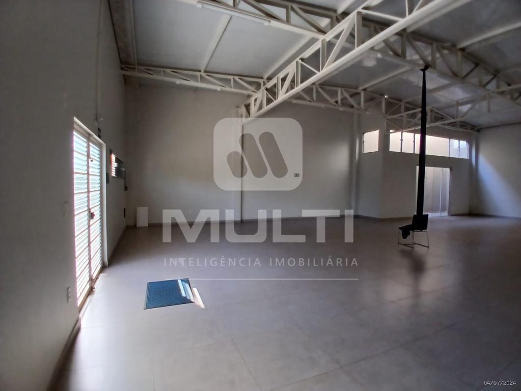 Casa, 1 quarto, 240 m² - Foto 4