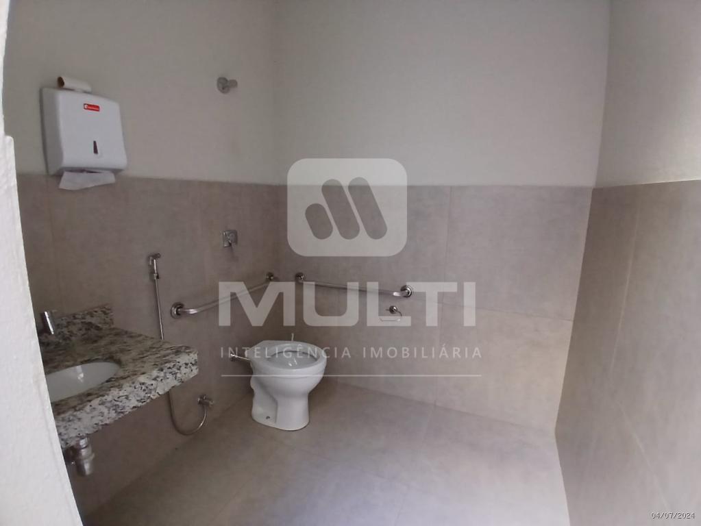 Casa, 1 quarto, 240 m² - Foto 17