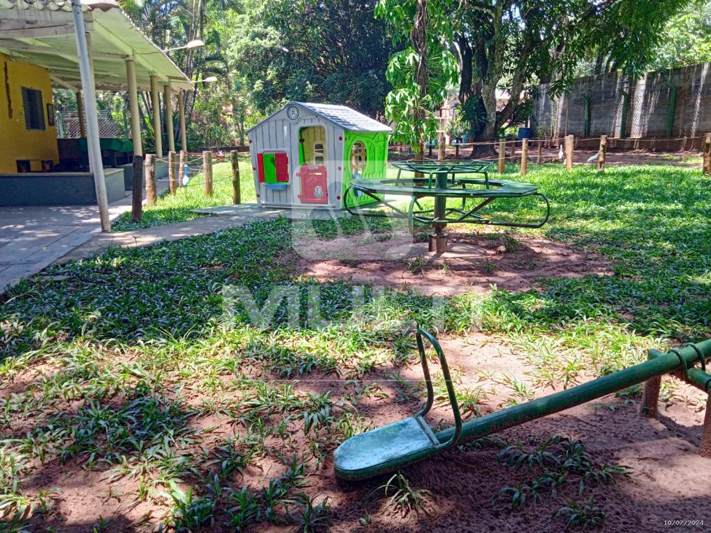 Chácara à venda com 3 quartos, 400m² - Foto 12