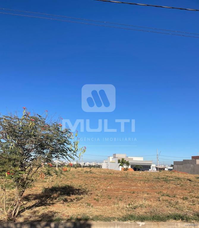 Terreno à venda com 1 quarto, 286m² - Foto 3