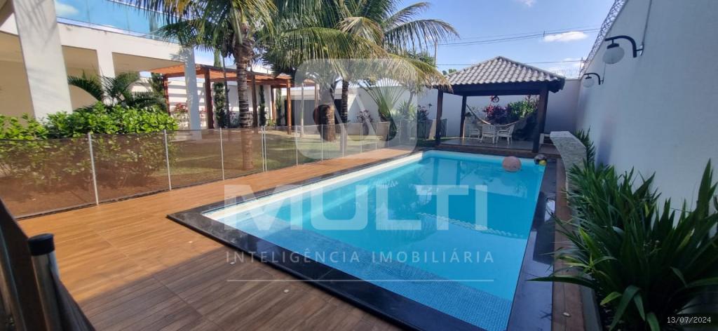 Casa, 3 quartos, 375 m² - Foto 1