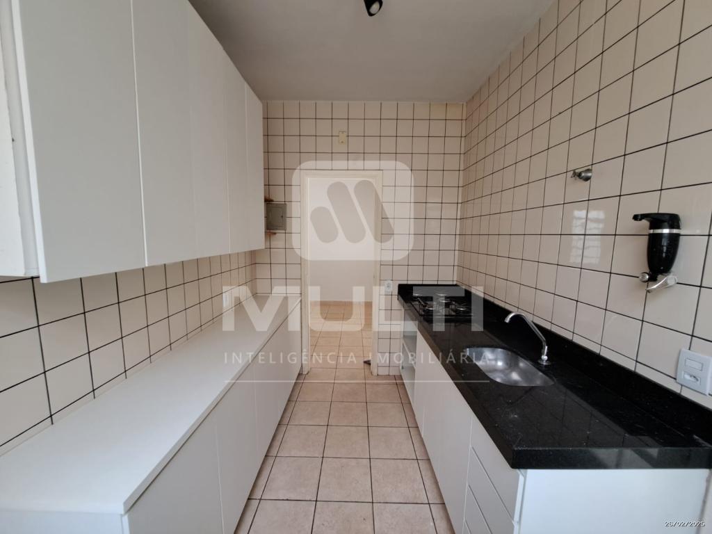 Casa à venda com 3 quartos, 80m² - Foto 3