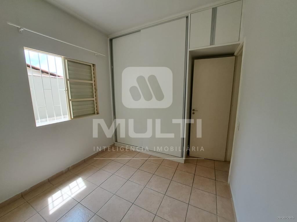 Casa à venda com 3 quartos, 80m² - Foto 5