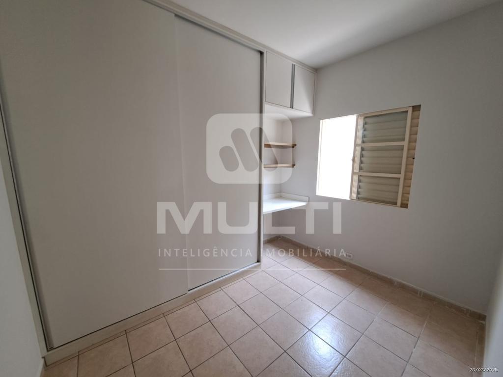 Casa à venda com 3 quartos, 80m² - Foto 8