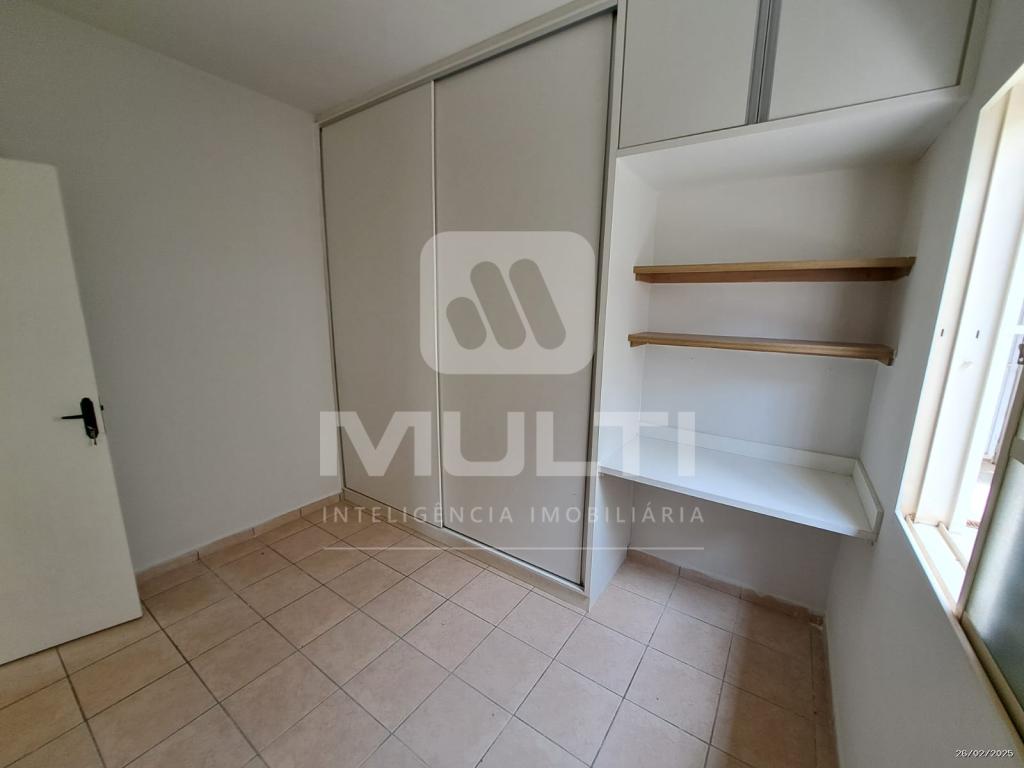 Casa à venda com 3 quartos, 80m² - Foto 9