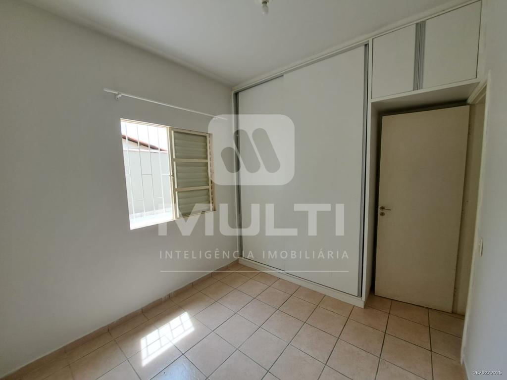 Casa à venda com 3 quartos, 80m² - Foto 12