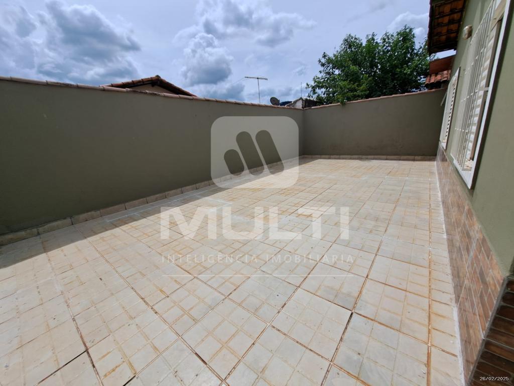Casa à venda com 3 quartos, 80m² - Foto 15
