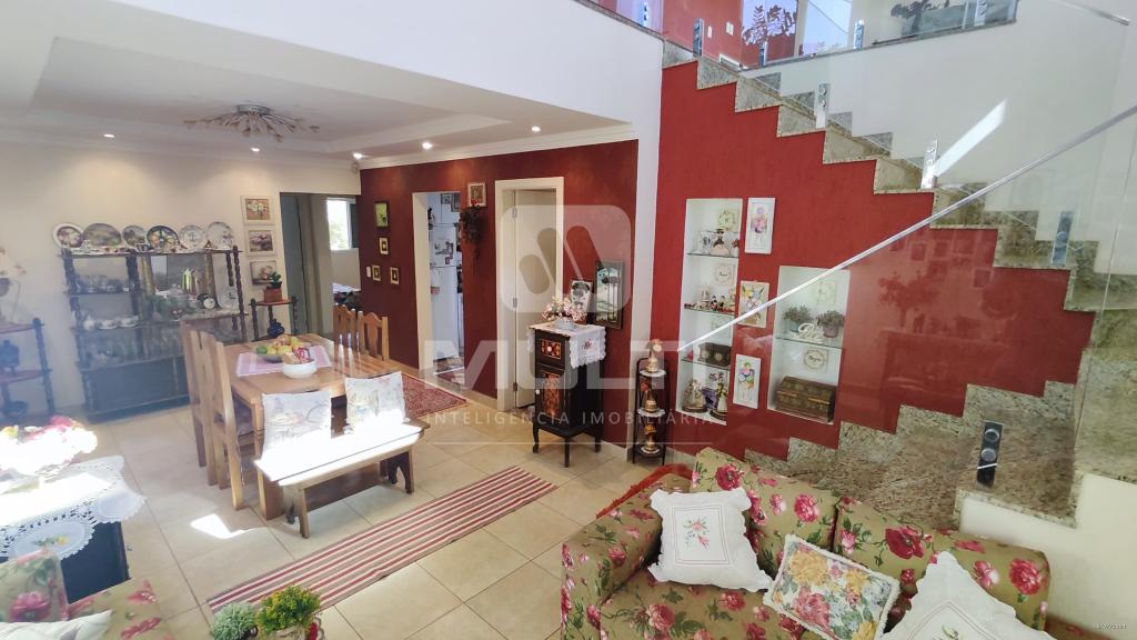 Casa, 3 quartos, 250 m² - Foto 1