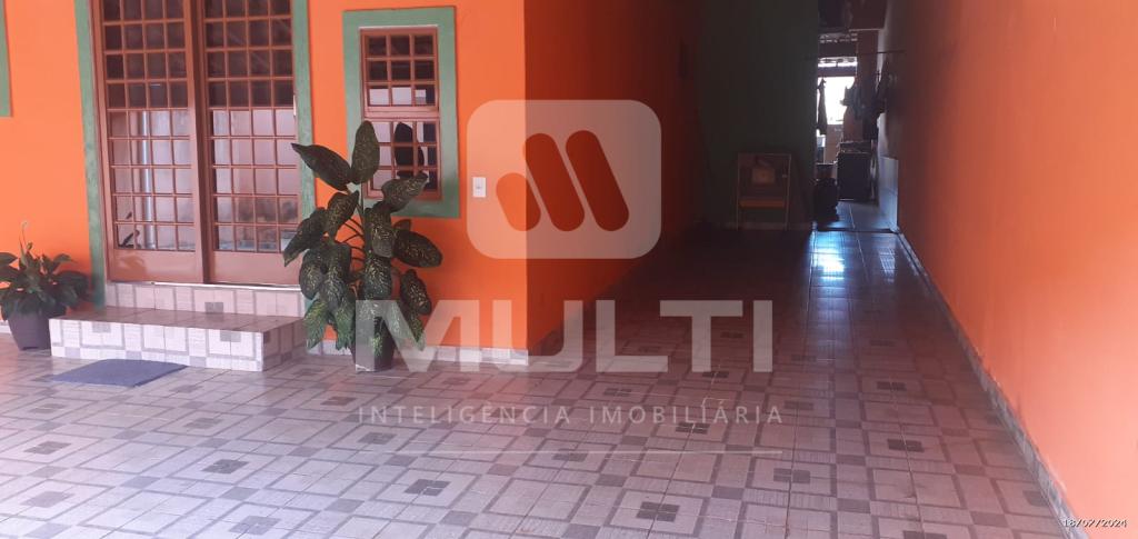 Casa à venda com 4 quartos, 232m² - Foto 3
