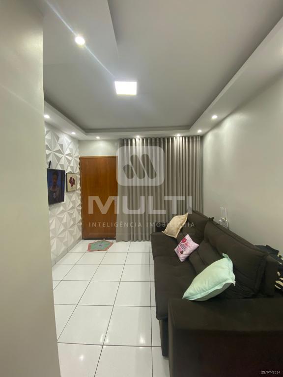 Apartamento à venda com 2 quartos, 64m² - Foto 4