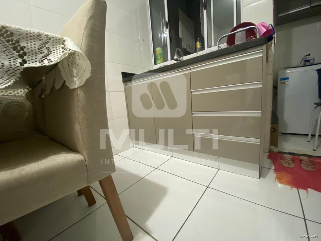 Apartamento à venda com 2 quartos, 64m² - Foto 8