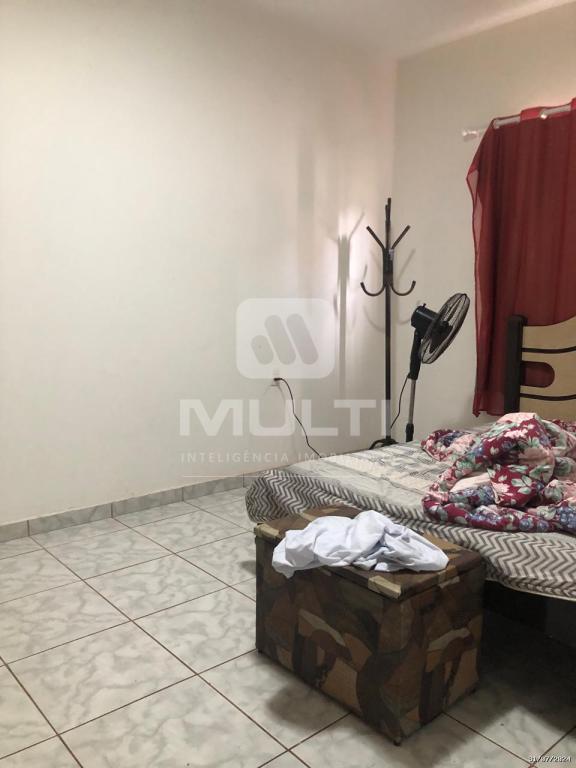 Casa à venda com 2 quartos, 140m² - Foto 5
