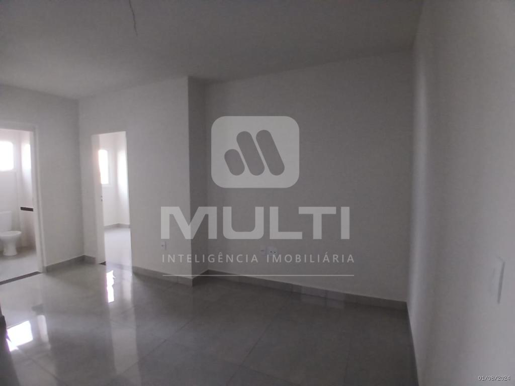 Apartamento à venda com 2 quartos, 43m² - Foto 4