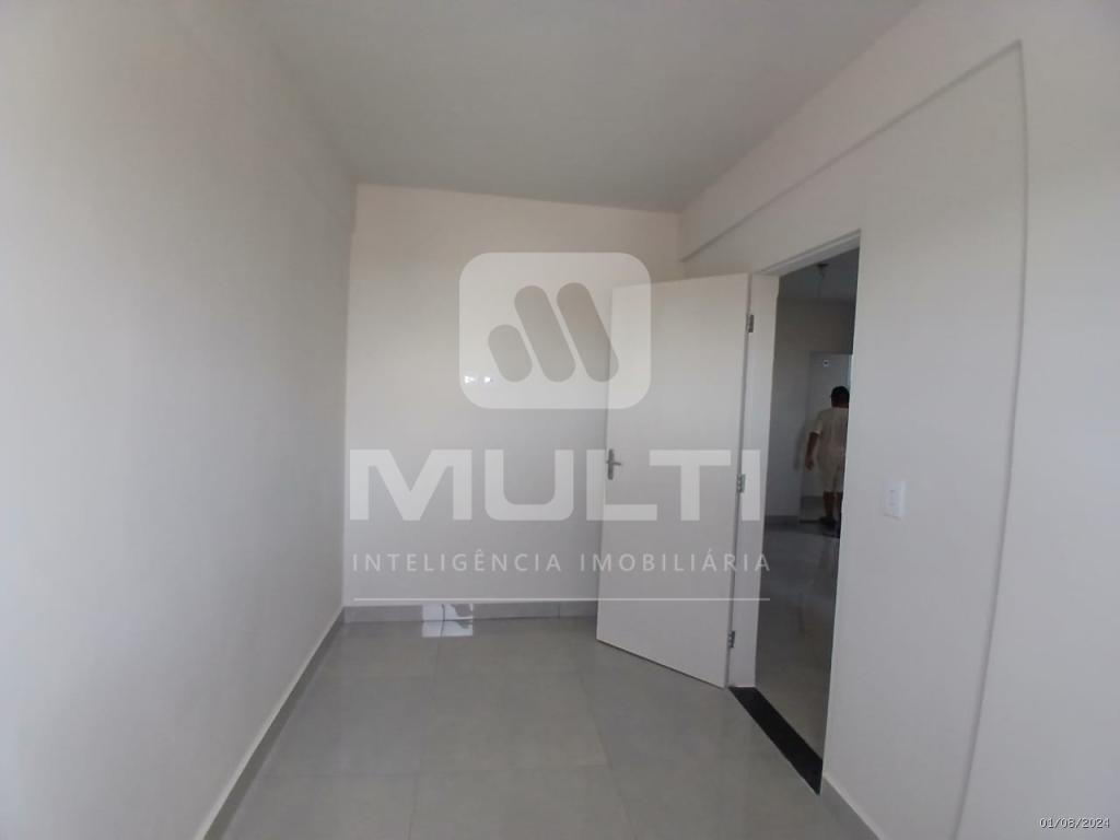 Apartamento à venda com 2 quartos, 43m² - Foto 9