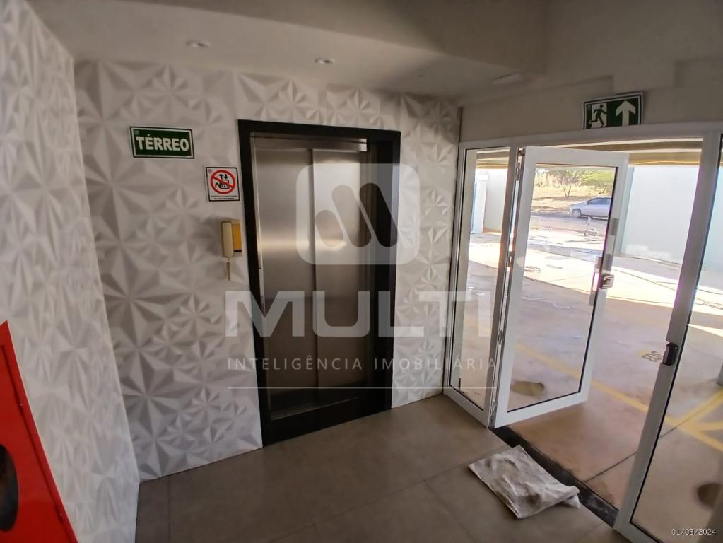 Apartamento à venda com 2 quartos, 43m² - Foto 13