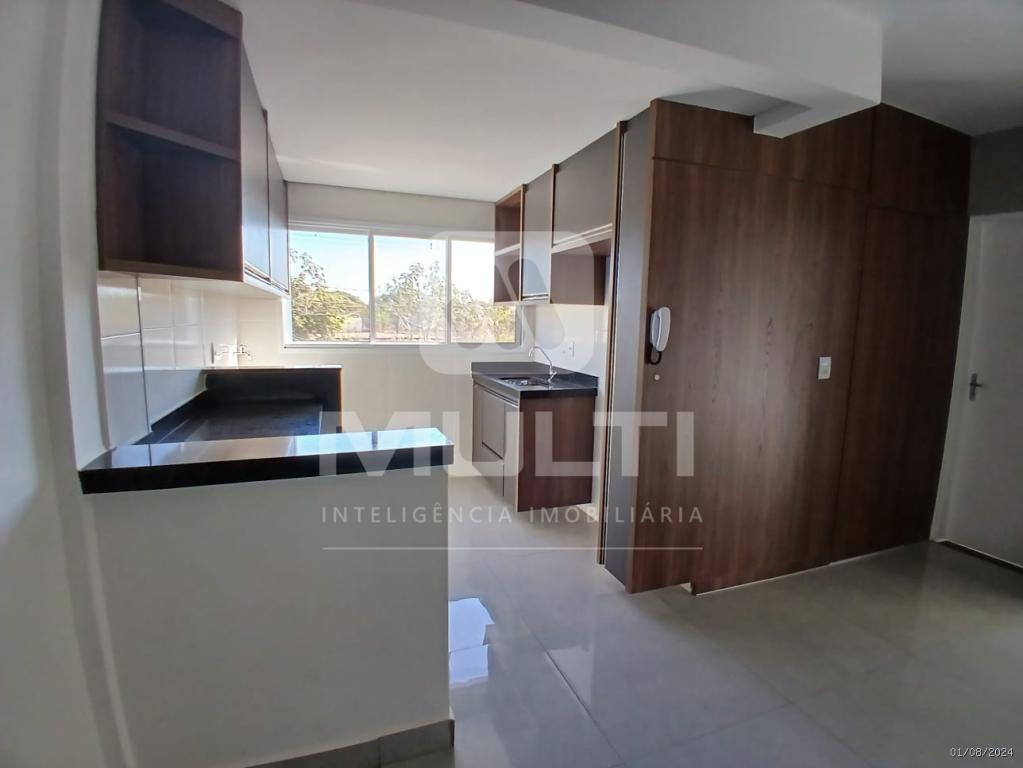 Apartamento à venda com 2 quartos, 43m² - Foto 2