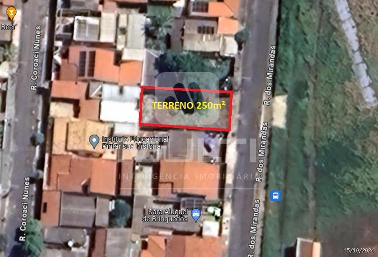 Terreno à venda com 1 quarto, 250m² - Foto 4