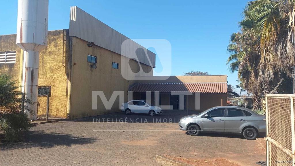 Depósito-Galpão-Armazém à venda com 1 quarto, 1240m² - Foto 1