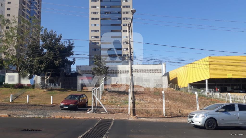 Terreno à venda com 1 quarto, 2790m² - Foto 1