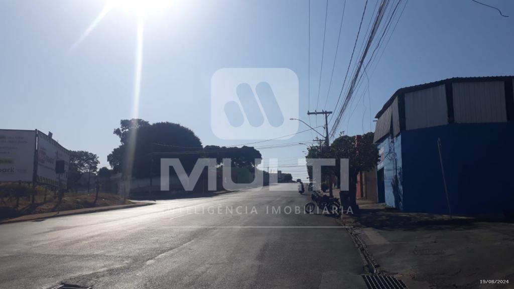 Terreno à venda com 1 quarto, 2790m² - Foto 9